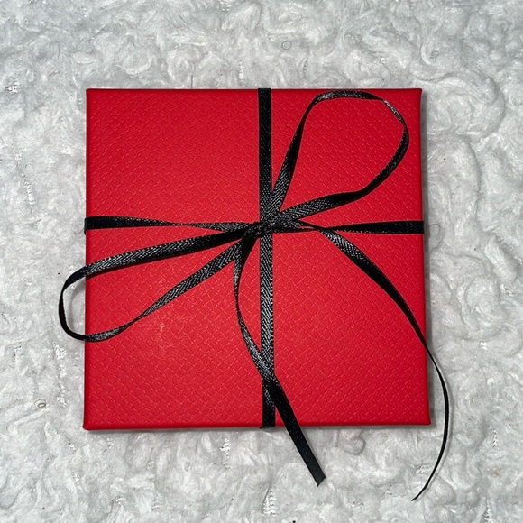 Givenchy Vintage Interlocking GG Logo Pendant Gold Tone Necklace with Gift Box - Picture 10 of 10